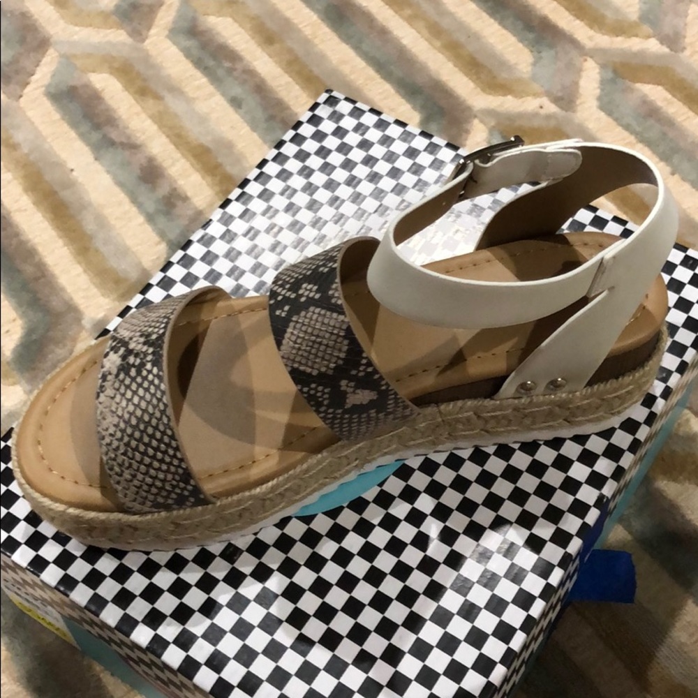 snake skin platform shoes